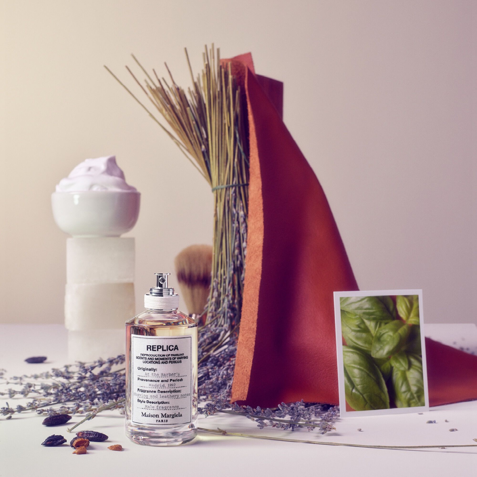 REPLICA At the Barber's